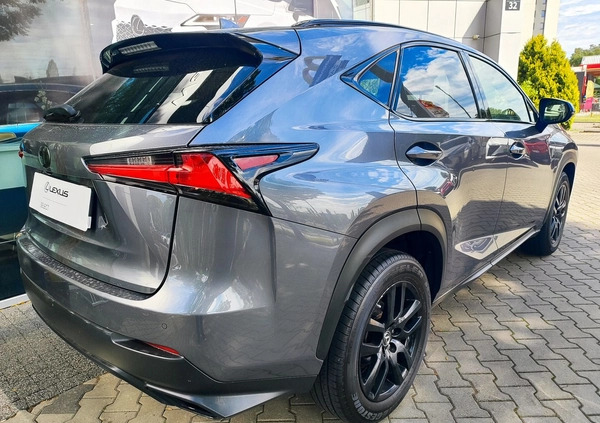 Lexus NX cena 129900 przebieg: 71396, rok produkcji 2017 z Czerwieńsk małe 436
